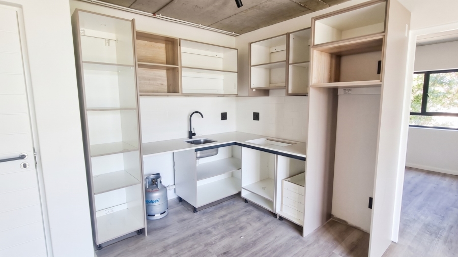 1 Bedroom Property for Sale in Table View Western Cape